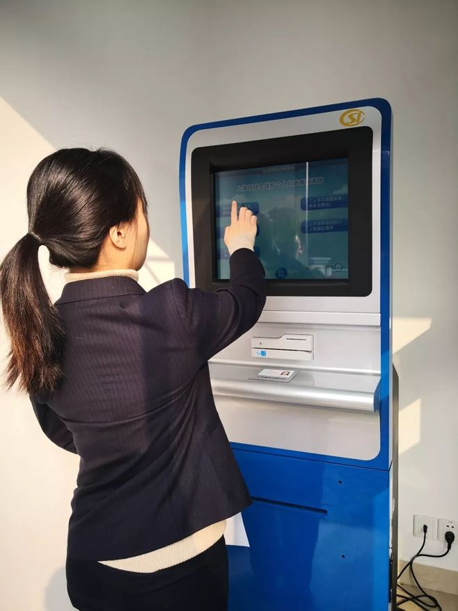 襄阳24小时套医保卡回收(24小时套医保卡回收什么意思)