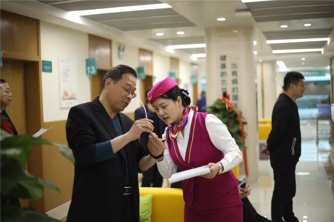 襄阳24小时套医保卡(北京医保卡使用指南)